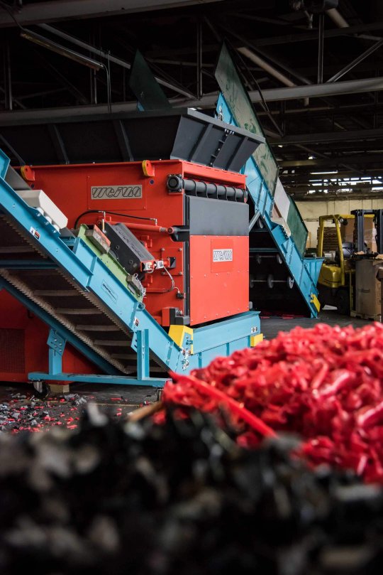 Plastic shredders and granulators for recycling and reintegrating