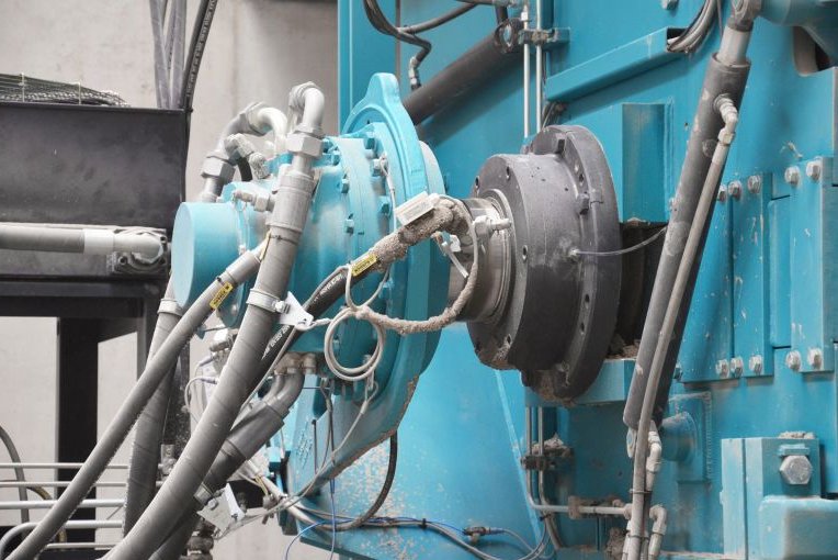 Hägglunds Hydraulikantrieb an WEIMA FineCut