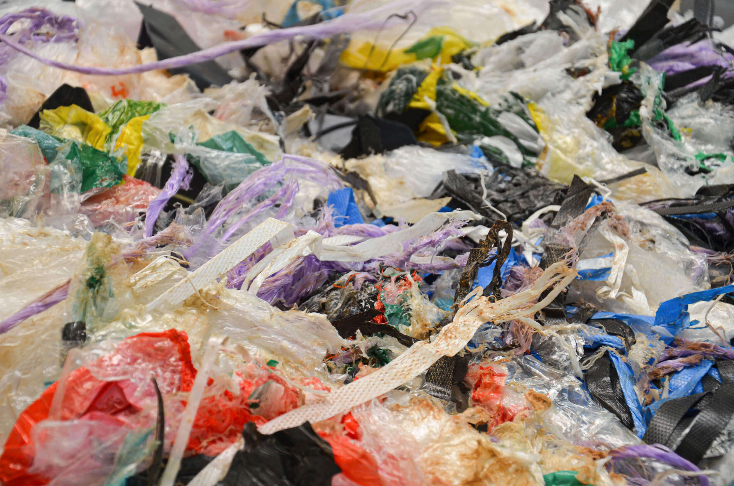 Waste-to-Energy Shredder for shredding waste & refuse derived fuel RDF