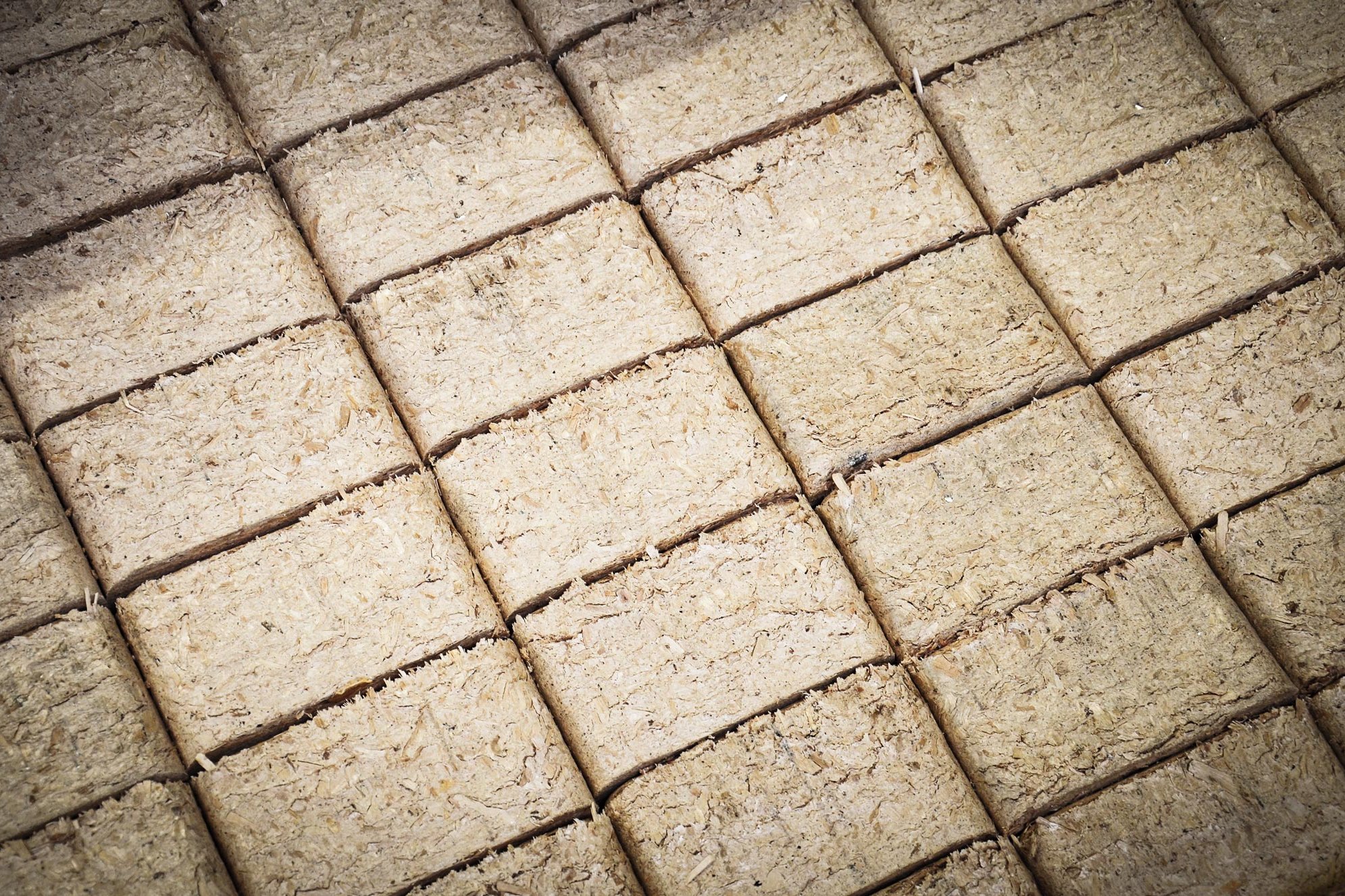 Rechteckige Holzbriketts