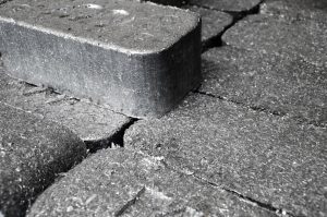 Briquettes made of light metal are easily stackable