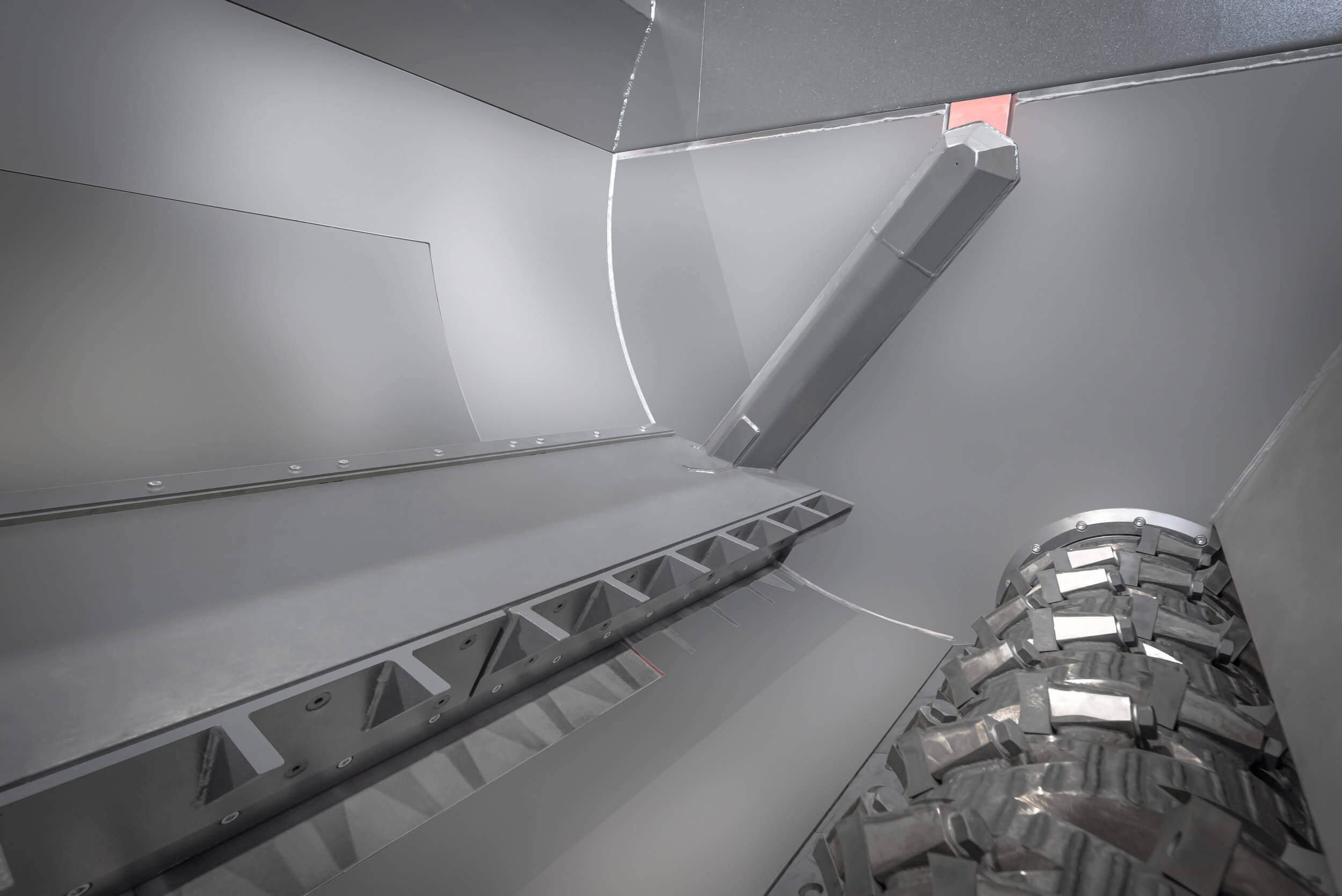 WKS shredder interior view with rotor and swing gate