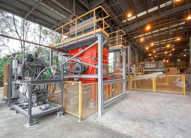 WEIMA PowerLine 1500 with hydraulic drive shreds hazardous waste for calcination in rotary kilns