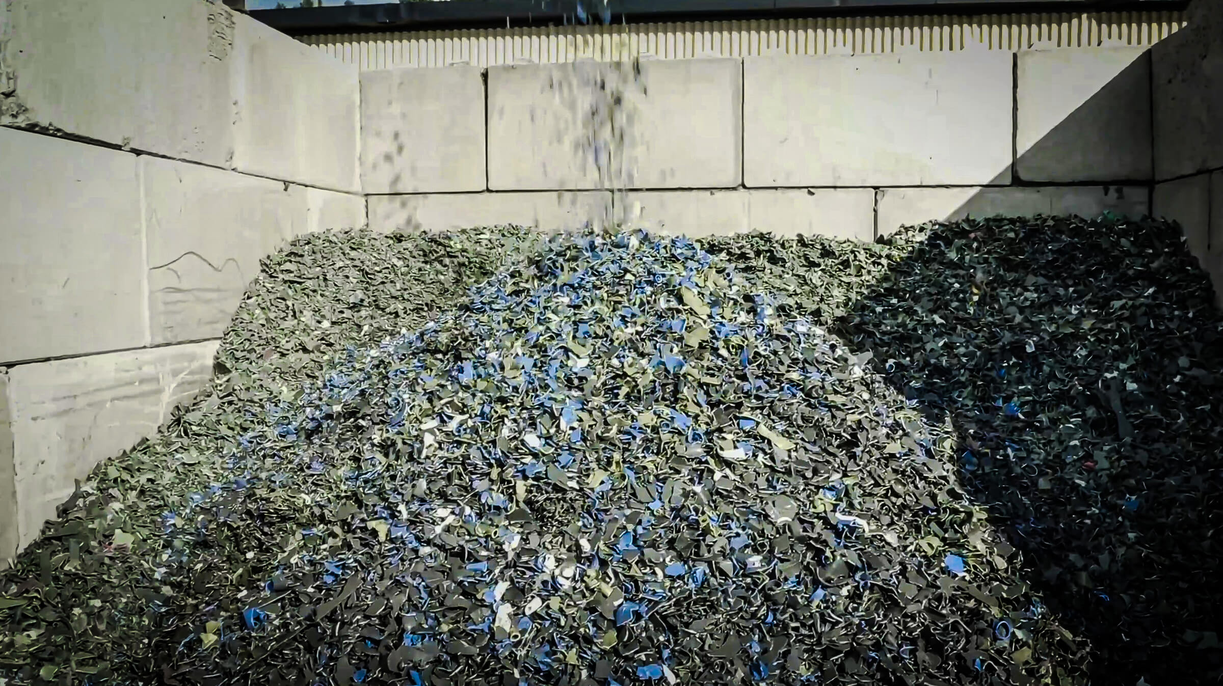 Shredded plastic flakes