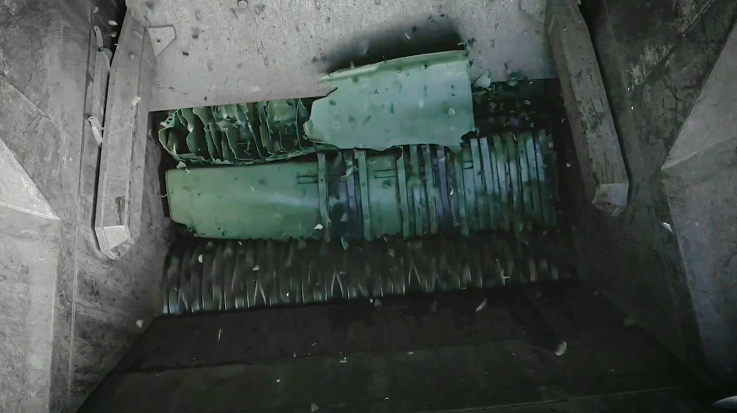 View into the shredder cutting chamber