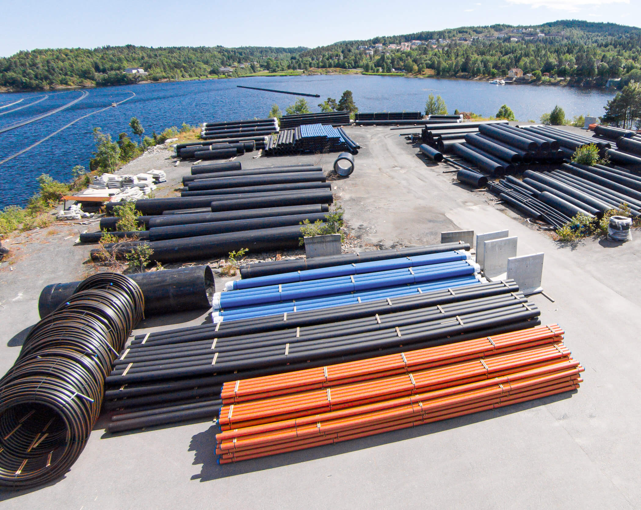 Pipelife, Norway, stores pipes outside