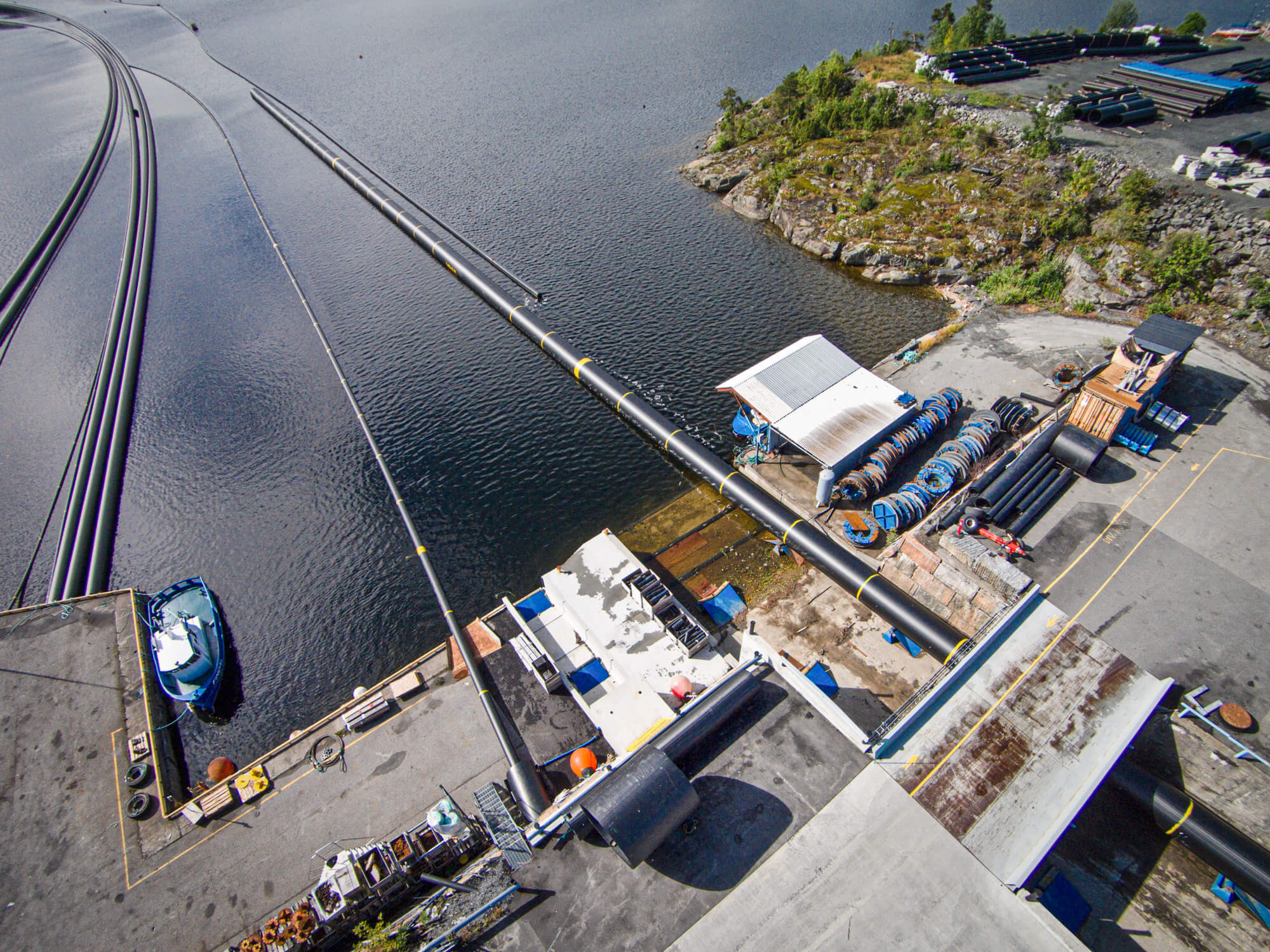 Pipelife extrudes kilometers of pipelines straight into the ocean