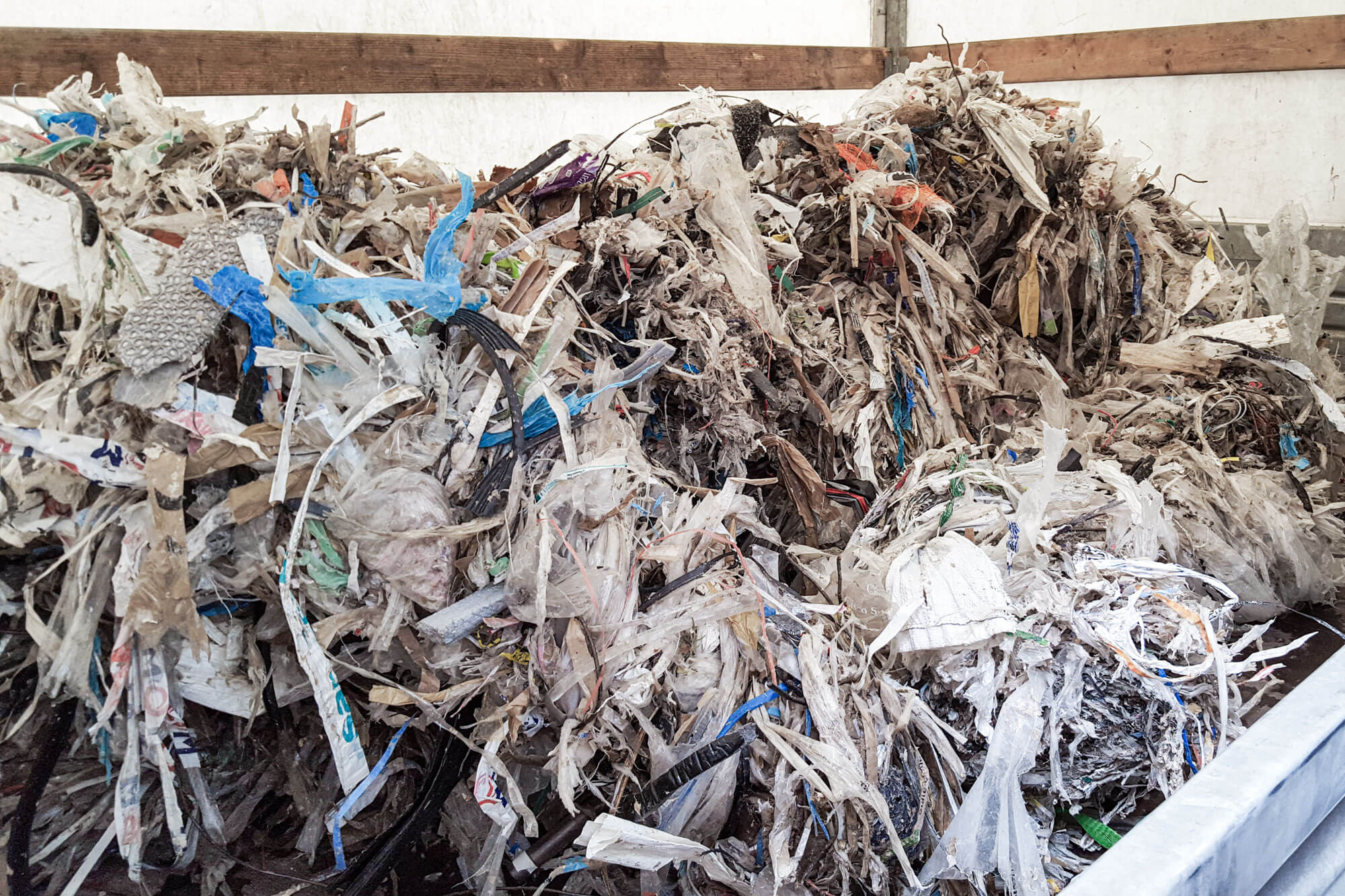 Detailed shot of pulper ropes and waste