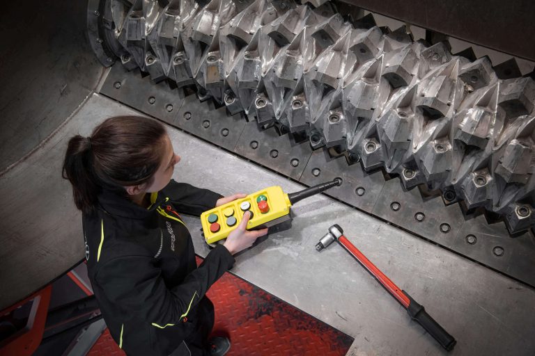 WEIMA shredder can be controlled by remote