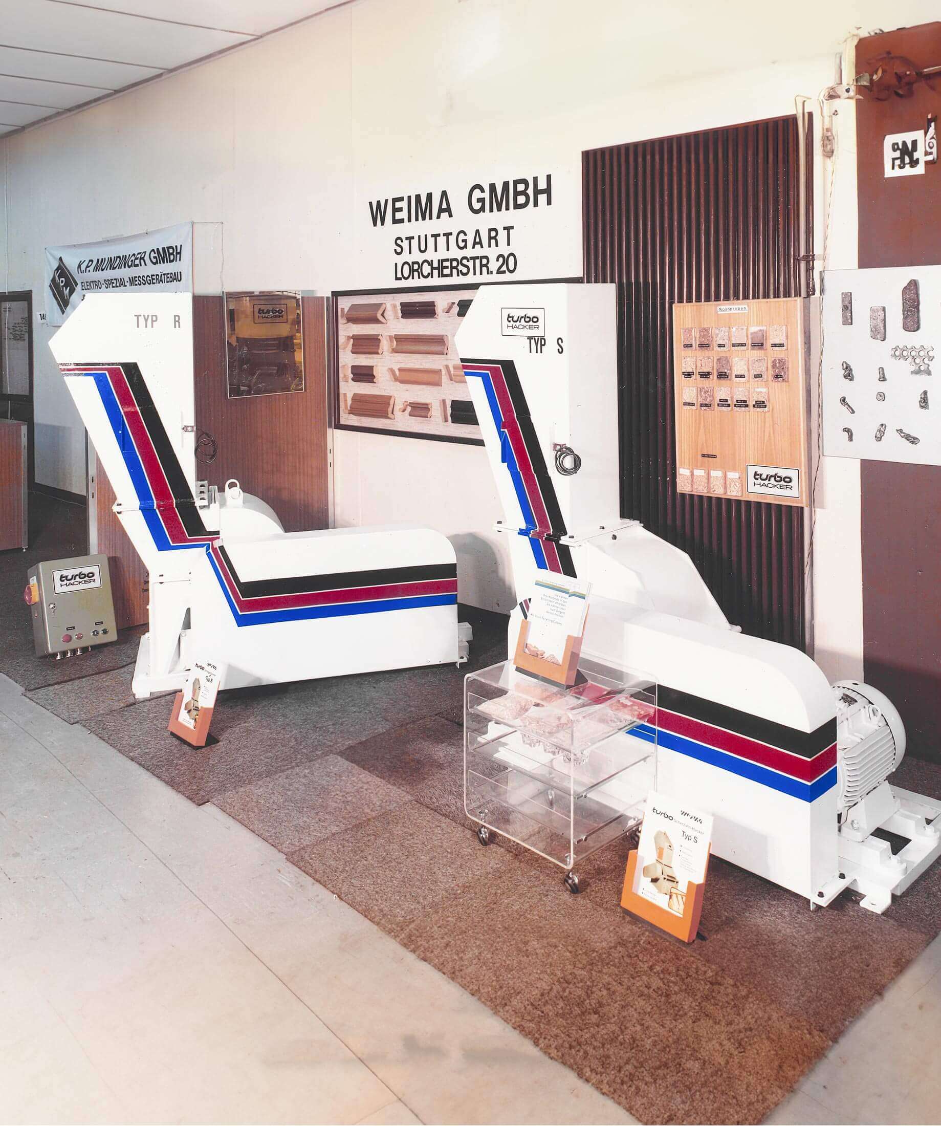 Die erste WEIMA Messe in Stuttgart mit zwei weißen WEIMA Shreddern