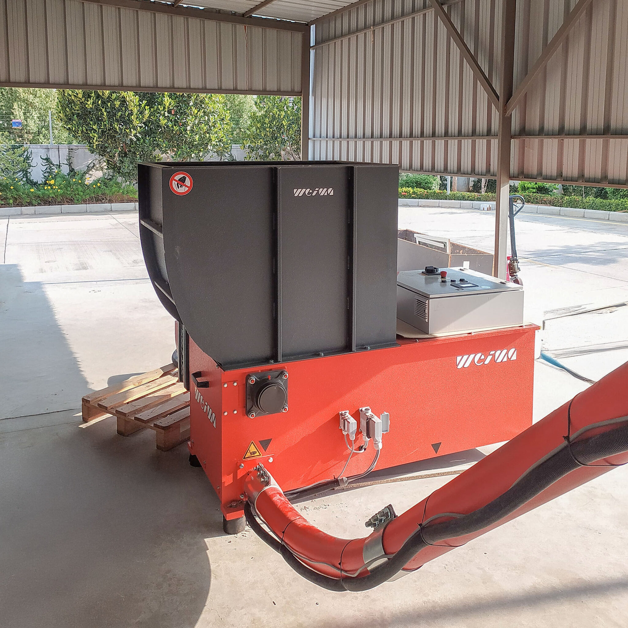 Industrial shredders & compressing technology by WEIMA