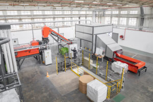 Textilien Aufbereitung mit WEIMA Shredder bei Carbios