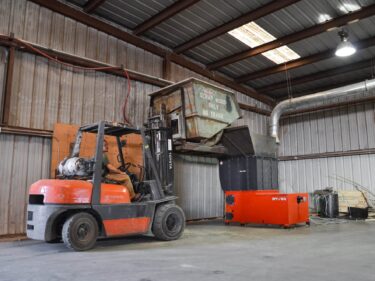 Befüllung WL 4 Einwellen-Shredder
