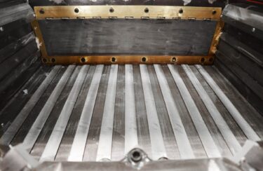 Schieber Shredder mit Segmentboden