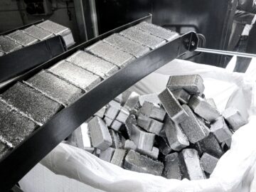 Briquetting press TH 1500 briquettes metal chips Briquettes