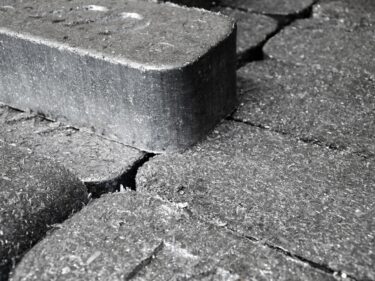 Briketts aus Leichtmetall sind leicht stapelbar