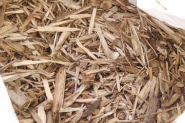 Crushed plywood in a pile