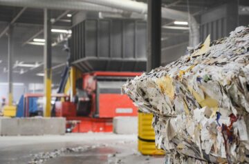 Zeitschriften vor der Zerkleinerung im WEIMA Shredder