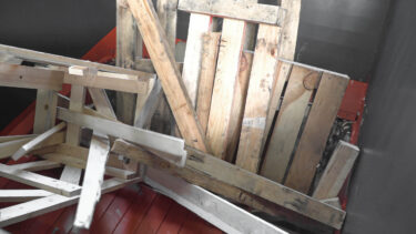 Pallets made of solid wood