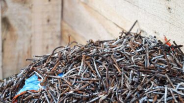 Nails, screws and metal separated