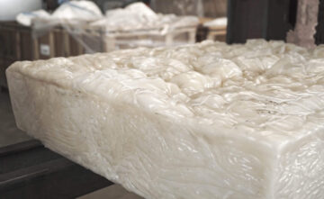 Plastic lump from the production of PP