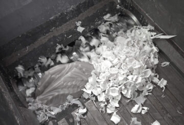 Plastic waste in WEIMA single-shaft shredder
