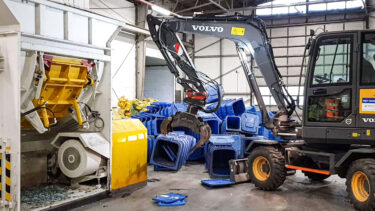 Abfalltonnen Zerkleinerung mit WEIMA WKS Shredder