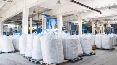 Big Bags gelagert zum Weitertransport