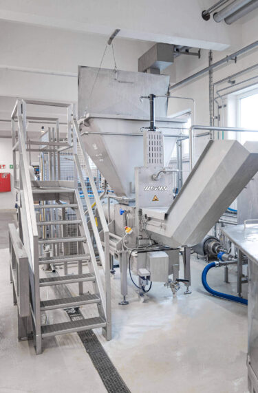 Entwässerungspresse in Produktion bei Milchherstellerin Emmi