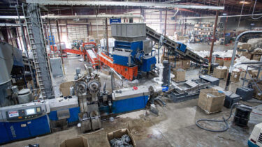 Fiberon plastic recycling line with WEIMA shredder
