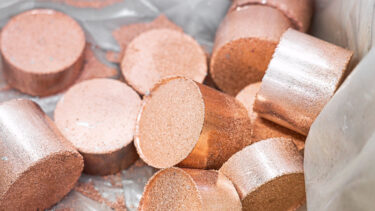 Copper chips briquettes