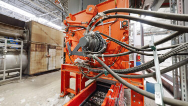 Shredder Seitenansicht des Hägglunds Hydraulikantrieb des WEIMA W8.30 PowerLine Shredders