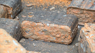 Roller shutter box briquette