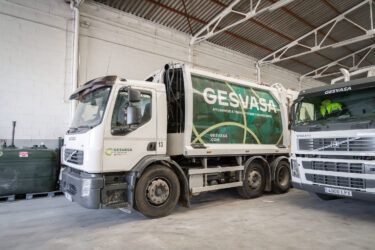 Sammelfahrzeug für Abfälle von GESVASA